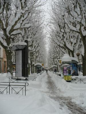 Boulevard de la colonne sous la neige